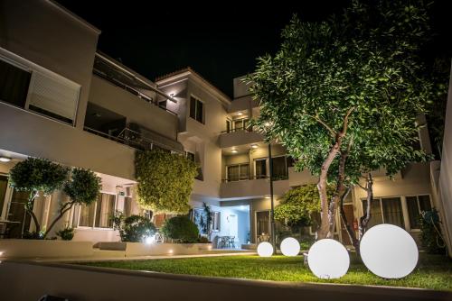 Creta Elena - image 4