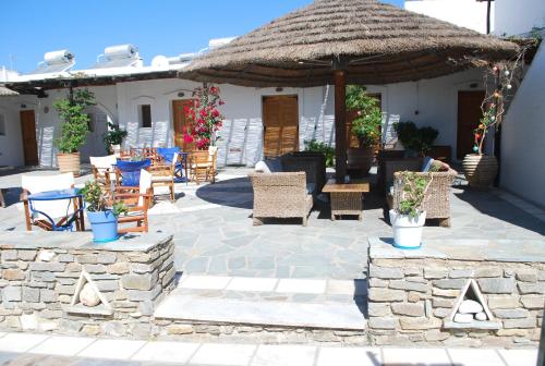 Siroco's Rooms And Studios - image 8