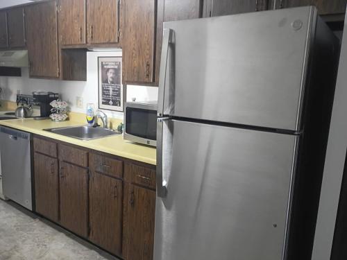 Lakewood Apartment No 9 in Lakewood (OH)