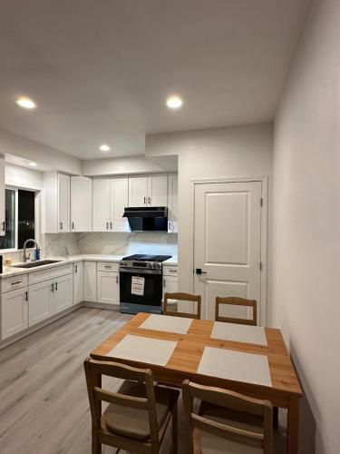 Brand New Muji Style 3B3B Retreat with Courtyard in ไดมอนด์ บาร์