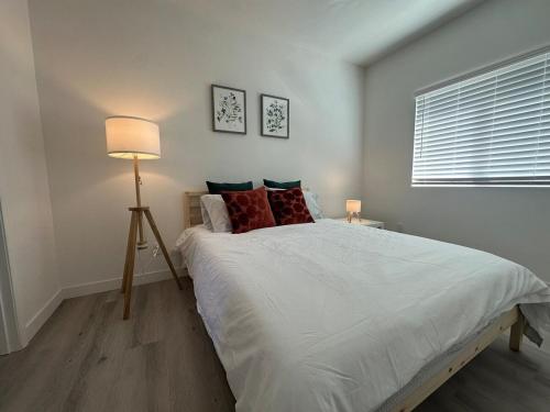 Brand New Muji Style 3B3B Retreat with Courtyard in ไดมอนด์ บาร์