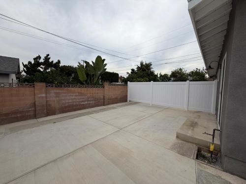 Brand New Muji Style 3B3B Retreat with Courtyard in ไดมอนด์ บาร์