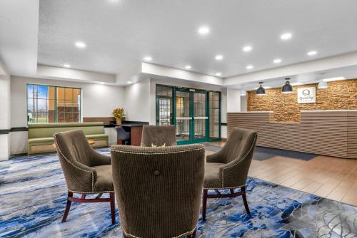 Fuajee, Quality Inn Brewerton - Syracuse Oneida Lake Area in Brewerton (NY)