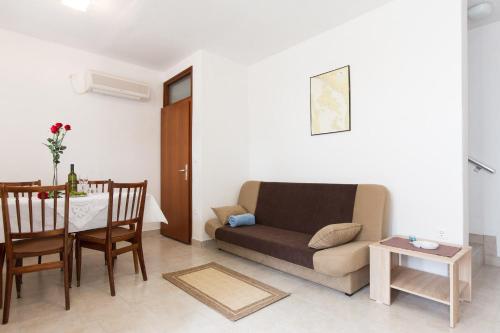 Holiday Home Mery by El-Pi Tours - image 5