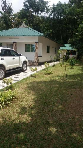 Skyfall Villa - Munnar