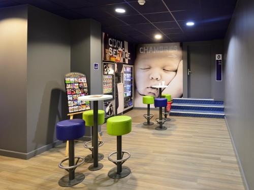 ห้องส่วนกลางสำหรับนั่งเล่น/ดูทีวี, ไอบิส บัดเจ็ต โป เลสการ์ (ibis budget Pau Lescar) in เลสการ์