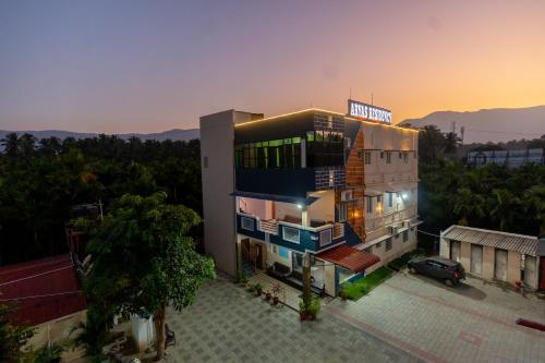 Hotelli välisilme, Aryas Residency near Velliangiri mäed