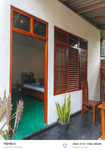 Kevon Homestay Hiriketiya - image 4