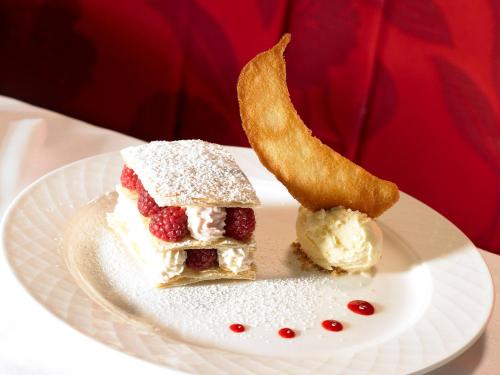 Castlecourt Hotel Spa & Leisure - image 14