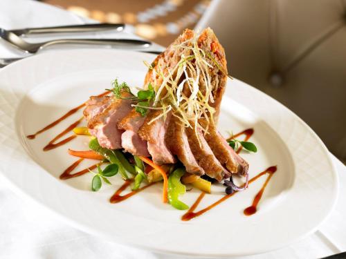 Castlecourt Hotel Spa & Leisure - image 4