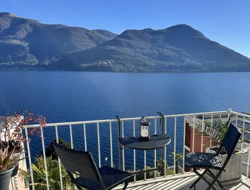 Bellevue by Fewotessin in Brissago, Schweiz