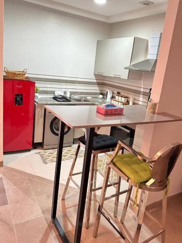 Appartement entier design et ambiance chaleureuse in Jardins De Carthage