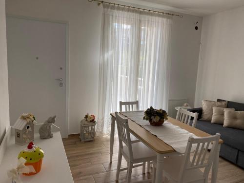La Petite Maison Montopoli in Монтополі в Валь Д"Арно