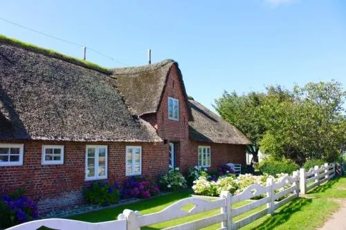 Landhaus am Meer - Haus Ankerplatz in Utersum, Deutschland