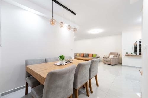 Instalações, Spacious Family Luxury Getaway by Torohome in Ashdod