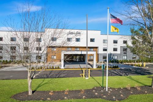 Latitude Suites Tinton Falls Eatontown,BW Premier Collection in 廷頓瀑布