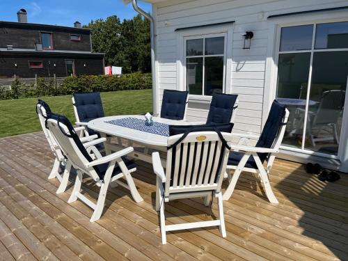 Hamptons Style Hus med havsutsikt i Olofsbo in Murarelyckan