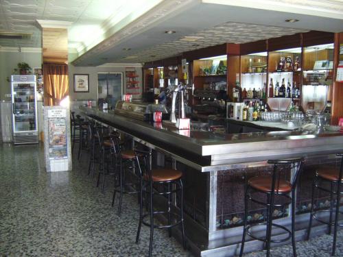 Hostal El Polígono - image 5
