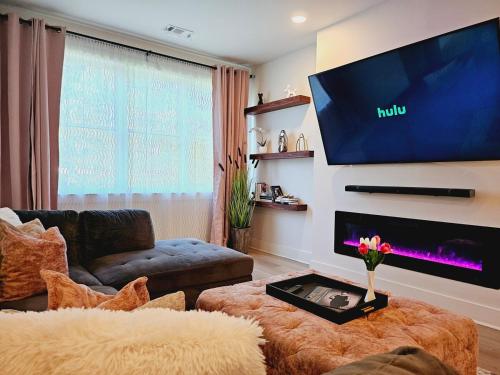 Luxury Urban Escape with Rooftop in downtown Atlanta in Mechanicsville