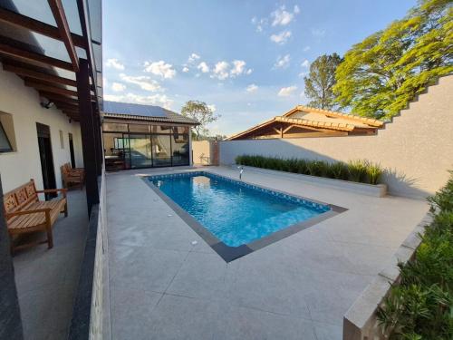 泳池, Casa de Campo Atibaia - Piscina AQUECiDA, linda vista in 維多利亞蓮花園