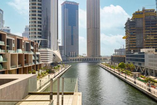 Brand New Luxury Waterfront 2bd Beautiful Canal View - image 7