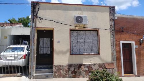 Casa céntrica en Guichón, a 7km de Termas de Almirón