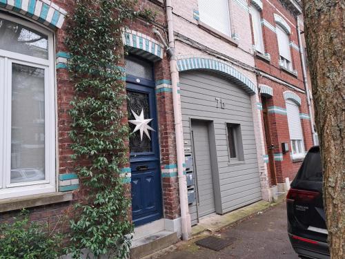 Entrance, Beautiful Appartment with private garden in Lille - 100m from metro station in Hellemmes