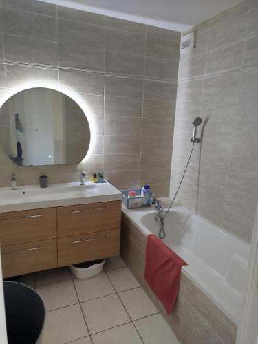 Bel appartement 3 pieces climatisation in Saint-Alban