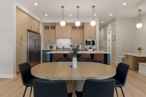 Weekend Vibes townhouse - image 10