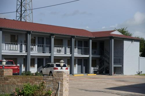 Royal Inn - image 3