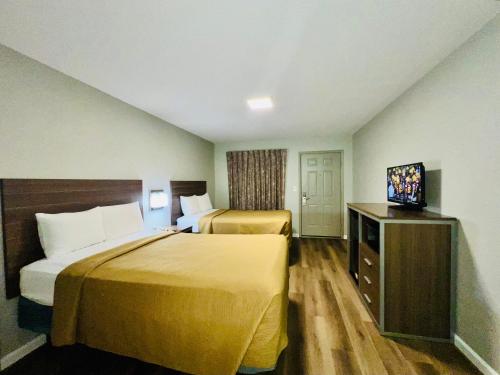 Suite 16 Motel - image 14