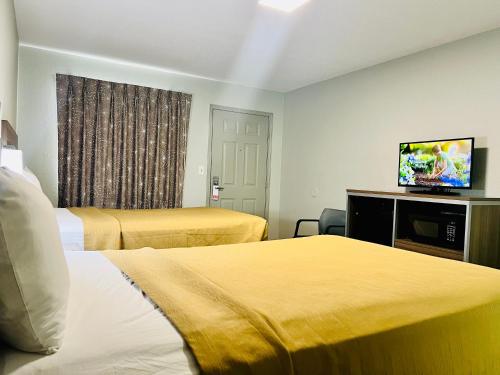 Suite 16 Motel - image 10