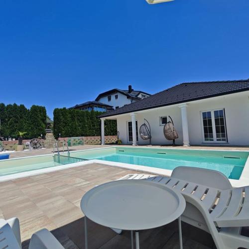 Villa Leah