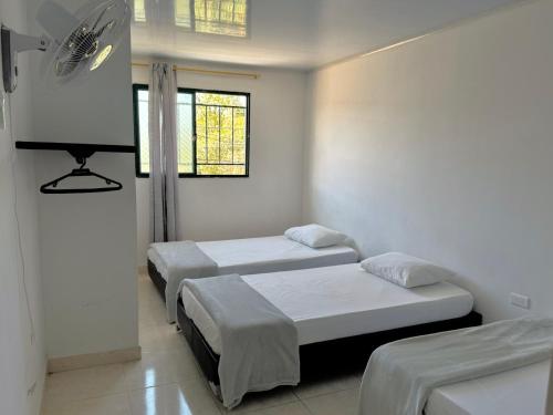 1 double bed, 2 twin beds