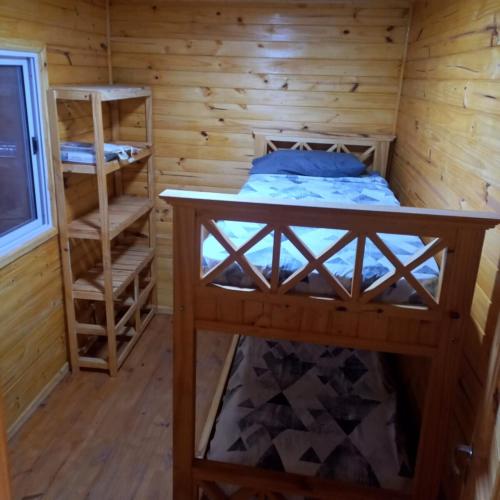 Cabaña totalmente equipada para 4 o 5 pers con piscina privada (Cabana totalmente equipada para 4 o 5 pers con piscina privada) in Canuelas