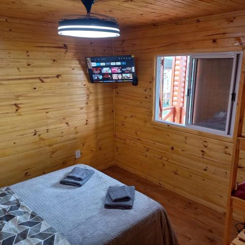 Cabaña totalmente equipada para 4 o 5 pers con piscina privada (Cabana totalmente equipada para 4 o 5 pers con piscina privada) in Canuelas