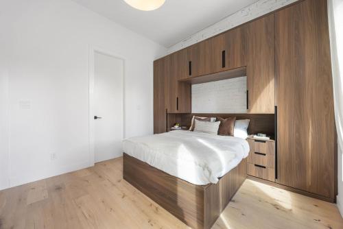 The Brick Hotel - The Loft - image 3