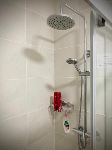 Shower, Quiet Riverside Stopover by the Shannon, Perfect for Work Stays and Weekend Breaks in Rooskey