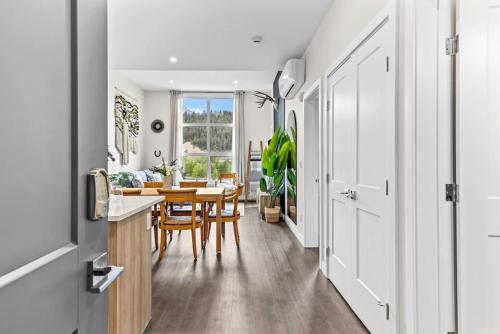 設施, Luxe 3BR Golden Hideaway Top Floor, Balcony & BBQ in 戈爾登市區