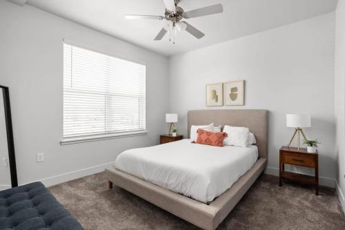 Cozysuites Upscale 2BR near Fashion Mall in Indianapolis, USA
