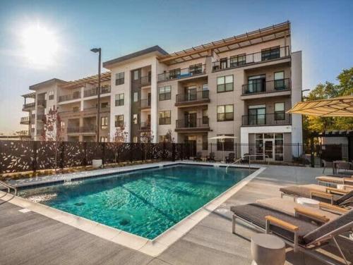 Cozysuites Upscale 2BR near Fashion Mall in Indianapolis, USA