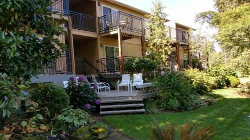 Lewis River Inn - 숙소 외관