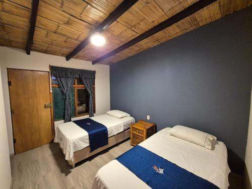 Black Marlin - Restaurant and Lodge in El Alto