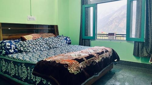  négyzetméteres, 5 hálószobás  5 fürdőszobával Sangla területén (Prifrost Homestay ) in Sangla