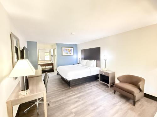Baymont by Wyndham Tallahassee - image 6