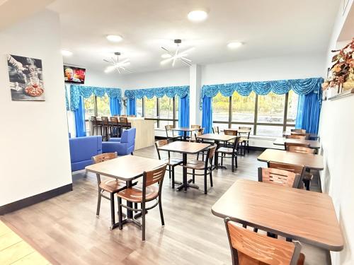 Baymont by Wyndham Tallahassee - image 12