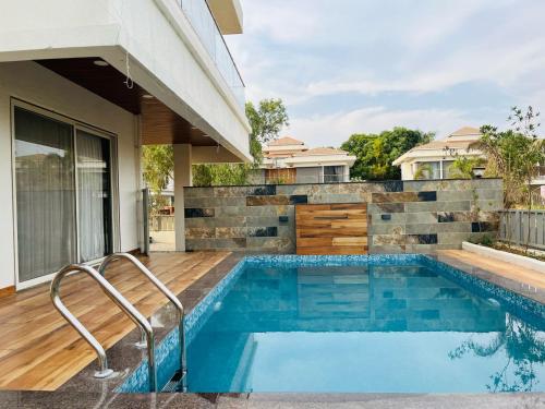 Peldbaseins, Gardenia Villa by Ovi Resort in Malavli