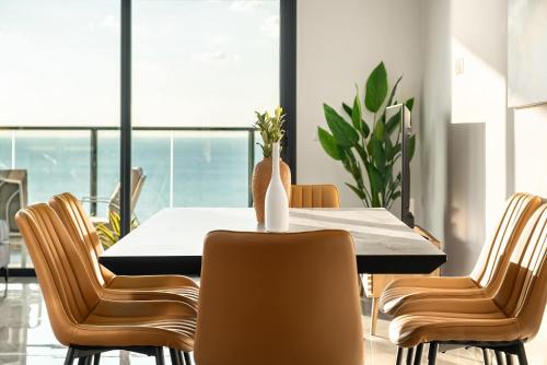 Mediu înconjurător, Prestige 4BR Breathtaking Sea Views l Mamad in Bat Yam