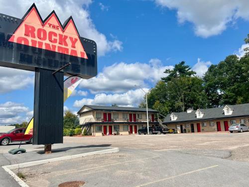 Rocky Mountain Lodge & Suites in Renfrew (ON)