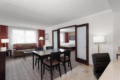 Sleeps 5